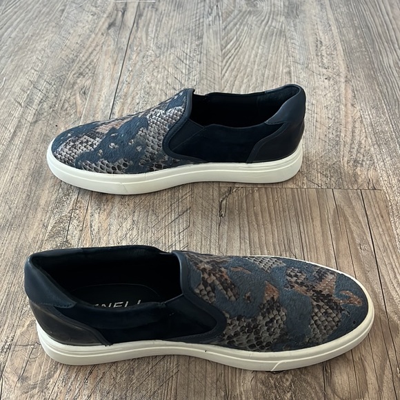 NWOT Vaneli Yodel Sport slip on Sneakers - Picture 2 of 10